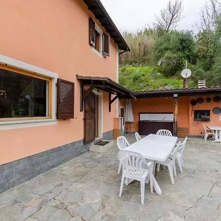 Altido Splendid House W/garden & Green Hills View Castiglione Chiavarese